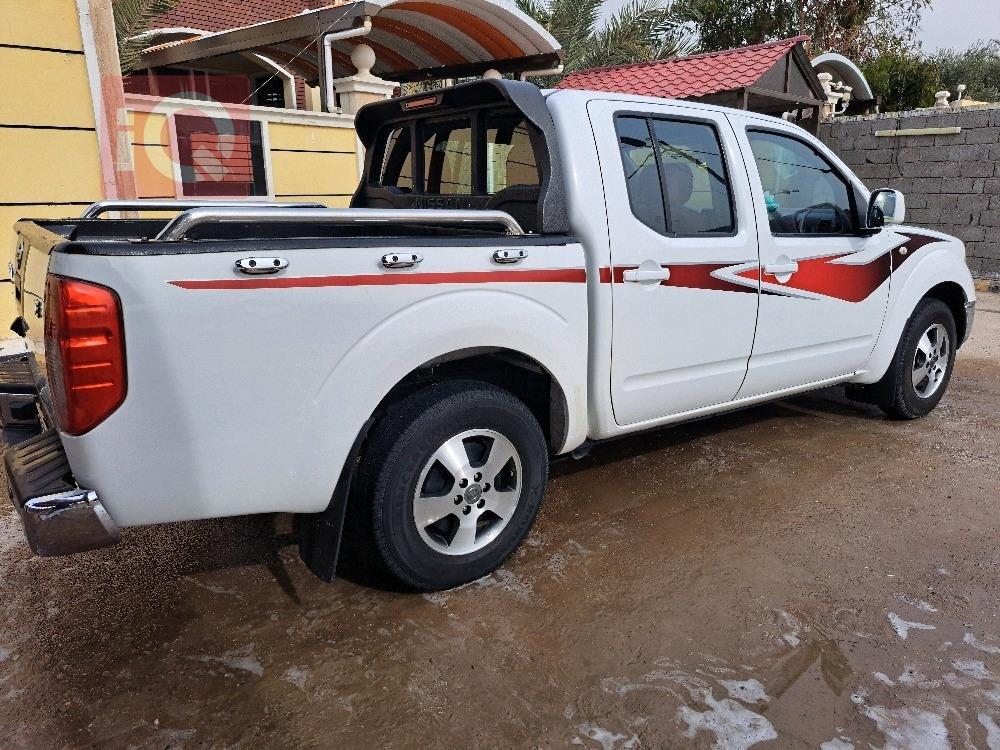 نيسان نافارا